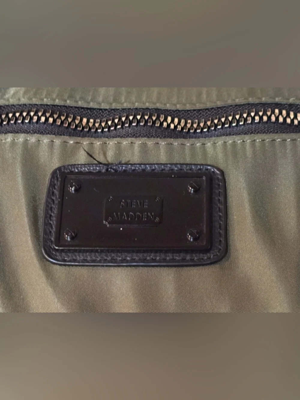✨ Steve Madden Sporty Chic Olive Green Duffel Bag ✨